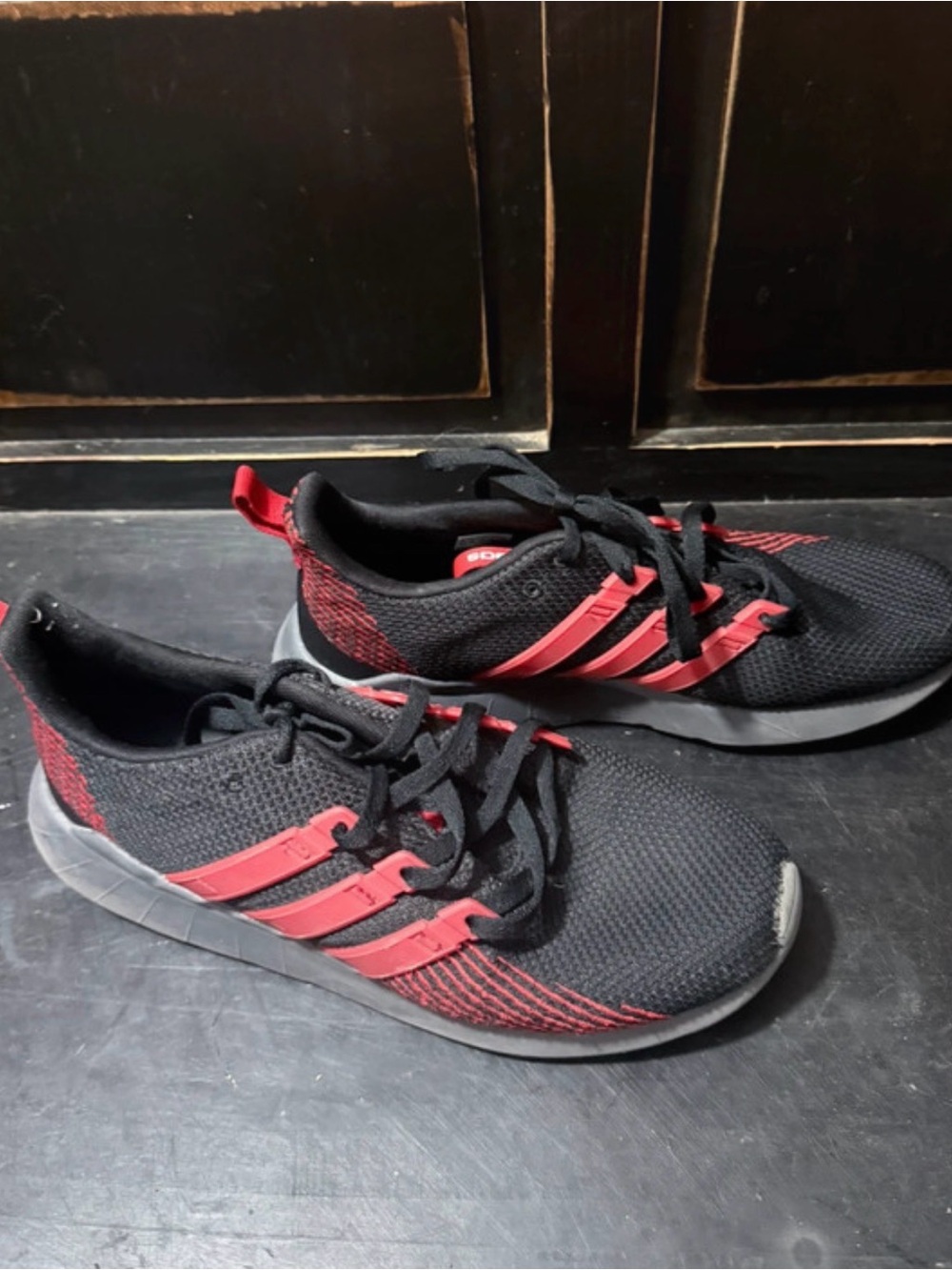 adidas Men’s Black and Red Low-Top Running Sneakers
